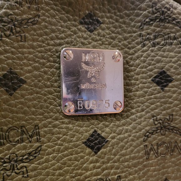 MCM Visetos Medium Stark Backpack Rosin - Picture 2 of 4